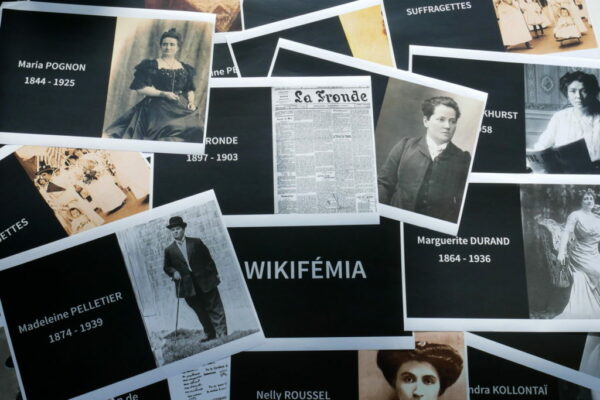 Constitution d’une narration par montage de fragments d’articles de Wikipédia, collectées semi-automatiquement